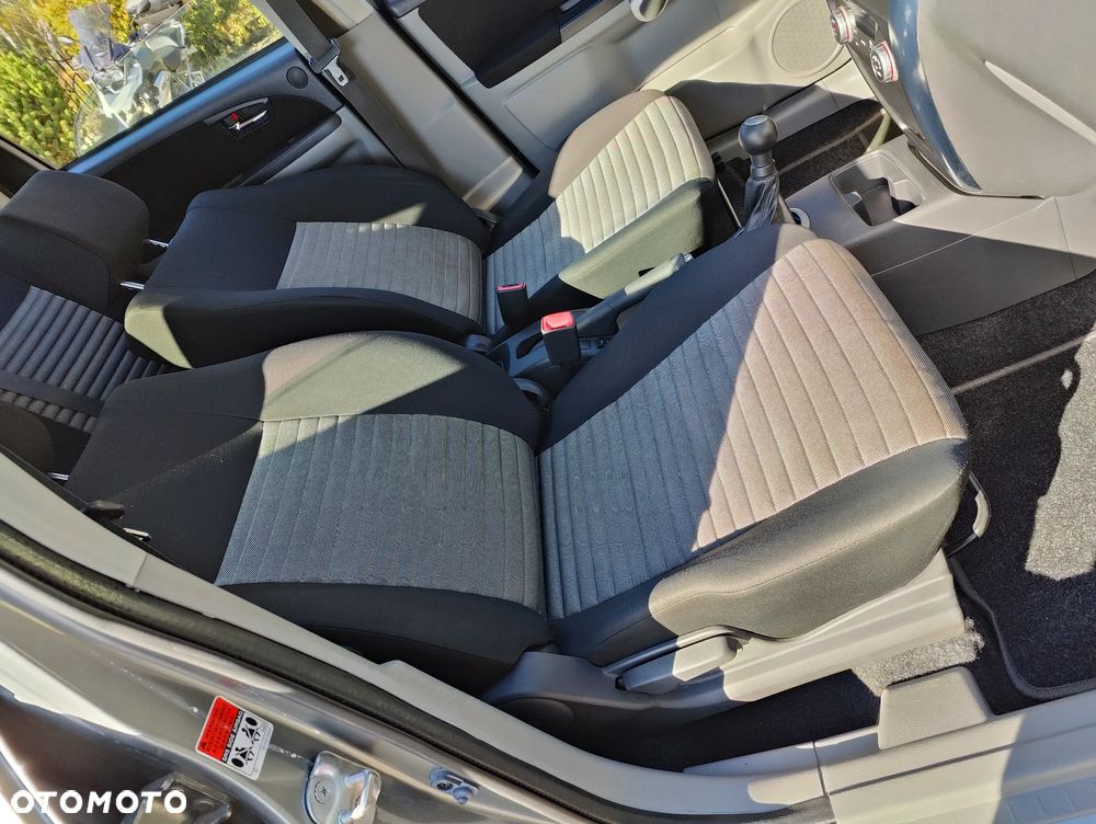 Suzuki SX4 Classic 1.6 VVT 4x4 Comfort - 27