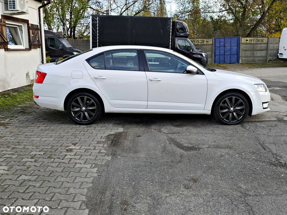 Skoda Octavia 2.0 TDI Style - 9