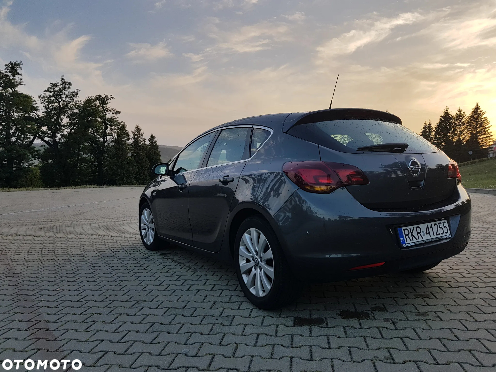 Opel Astra IV 1.7 CDTI Cosmo - 4