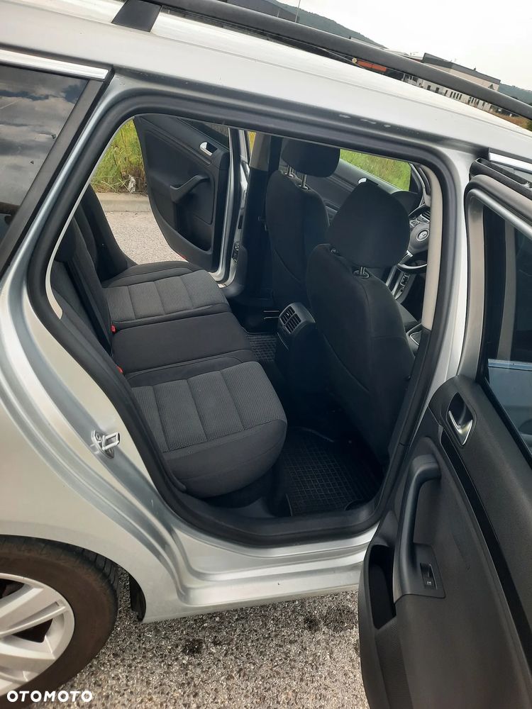 Volkswagen Golf 2.0 TDI Comfortline - 14