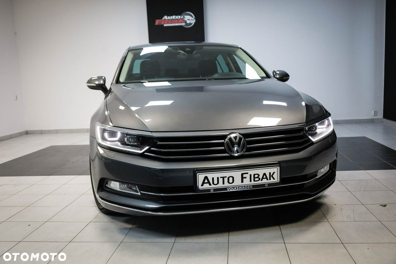Volkswagen Passat - 3