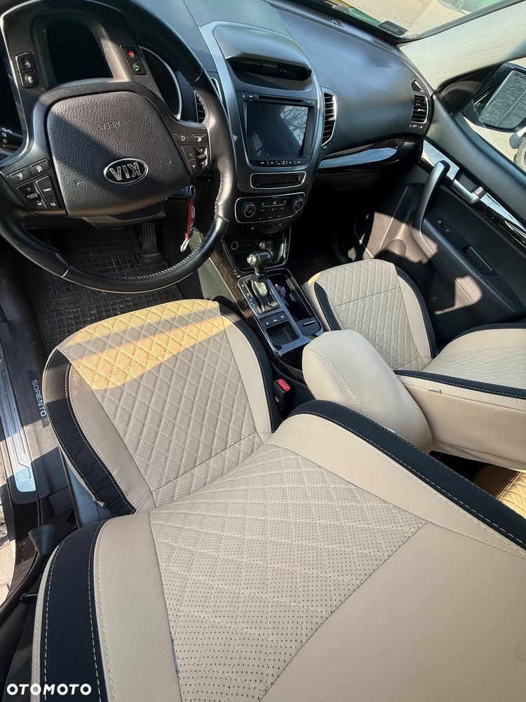Kia Sorento - 9