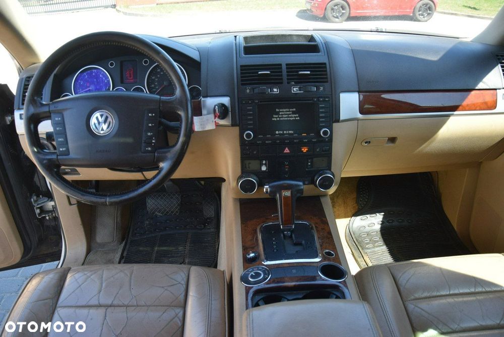 Volkswagen Touareg - 19