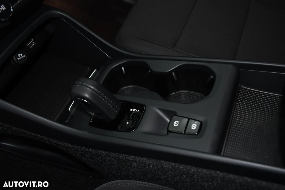 Volvo XC 40 - 31
