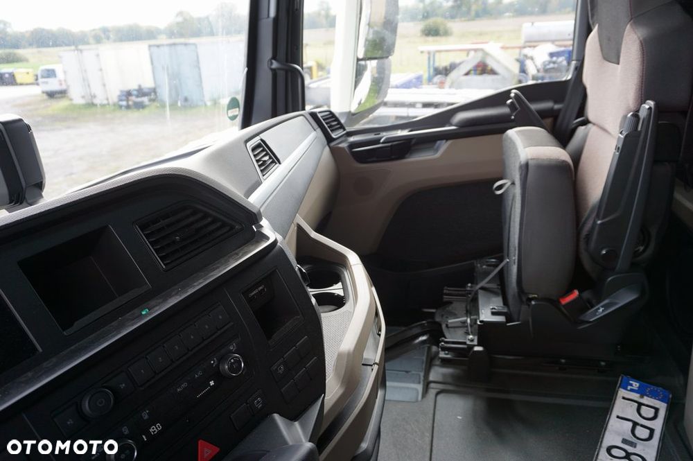 MAN TGX 18.520 4x2 BLS LED ACC KLIMA POSTOJOWA * 2025 * - 23