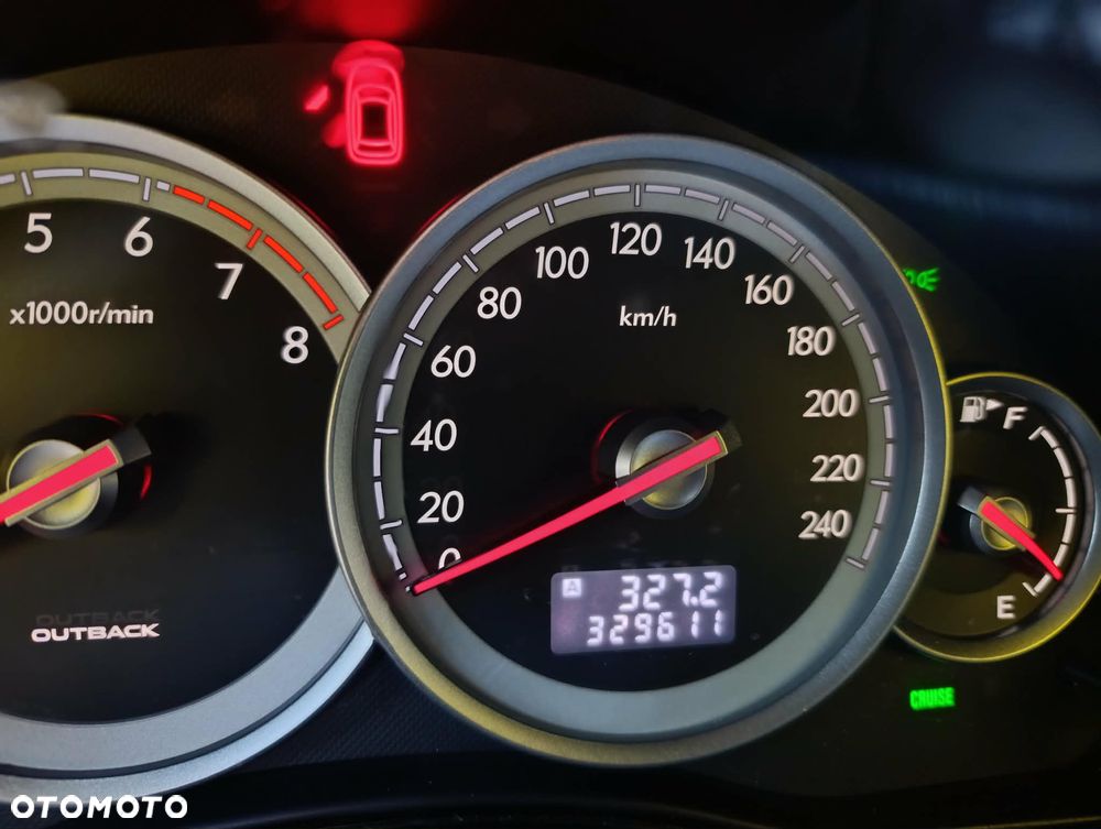 Subaru Legacy 2.5i MT - 9