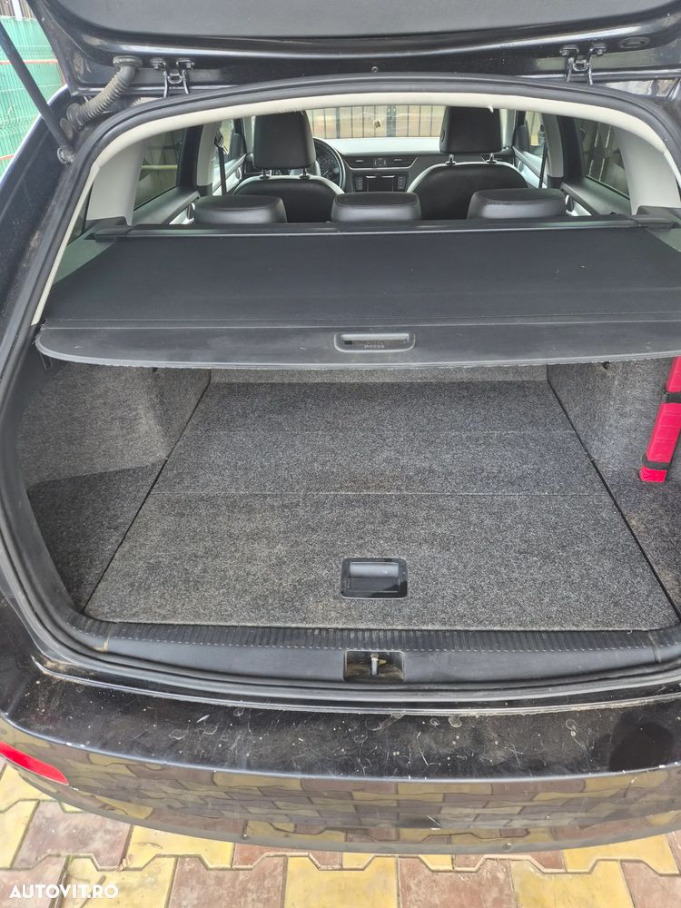 Skoda Octavia 1.4 TSI STYLE DSG - 8