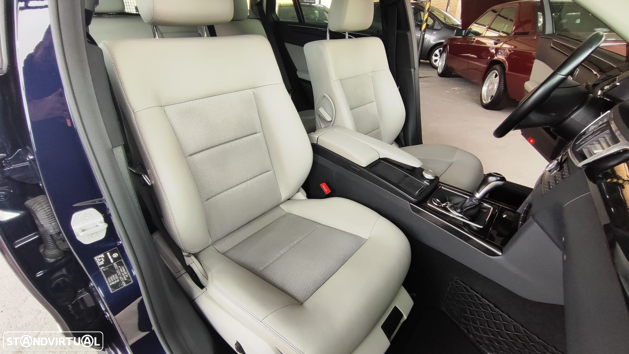 Mercedes-Benz E 220 CDi Avantgarde - 29