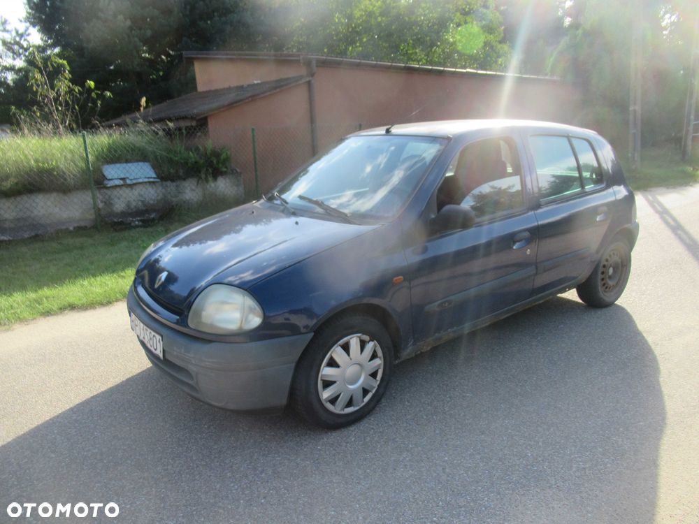 Renault Clio - 1