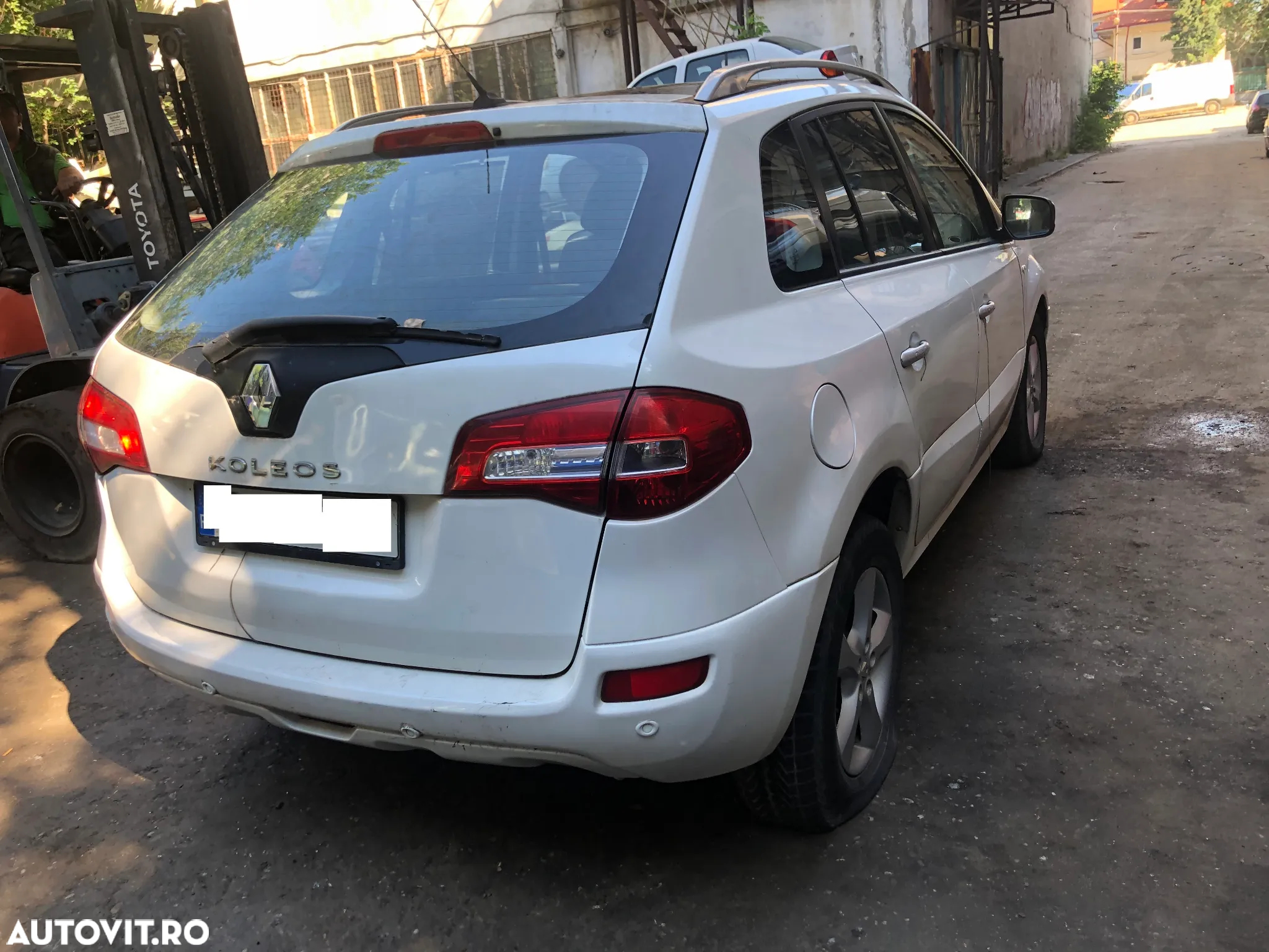 Dezmembrez Renault Koleos alb 2006 2.0 diesel - 5