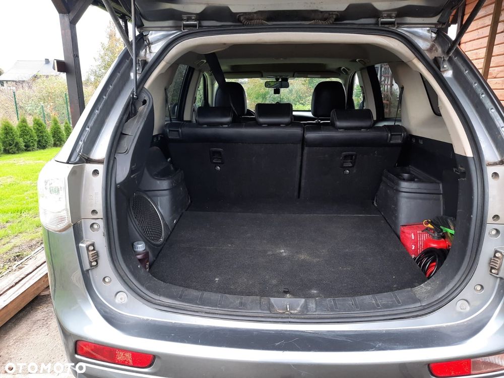 Mitsubishi Outlander - 7