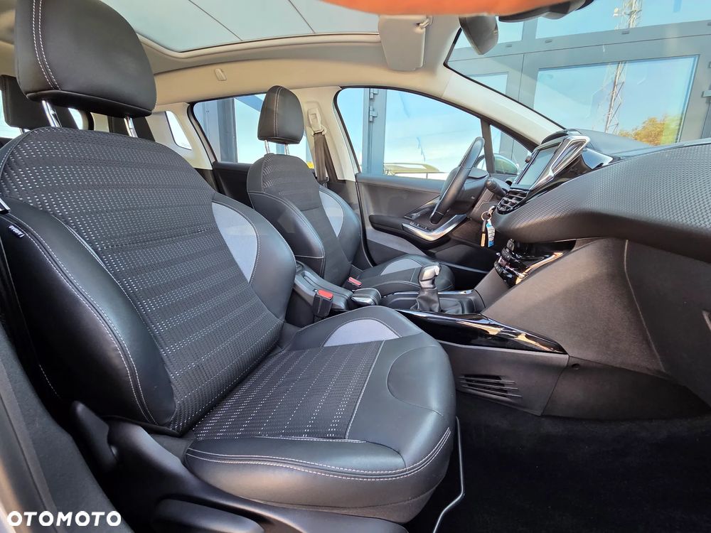 Peugeot 2008 PureTech 110 Stop&Start Style - 16