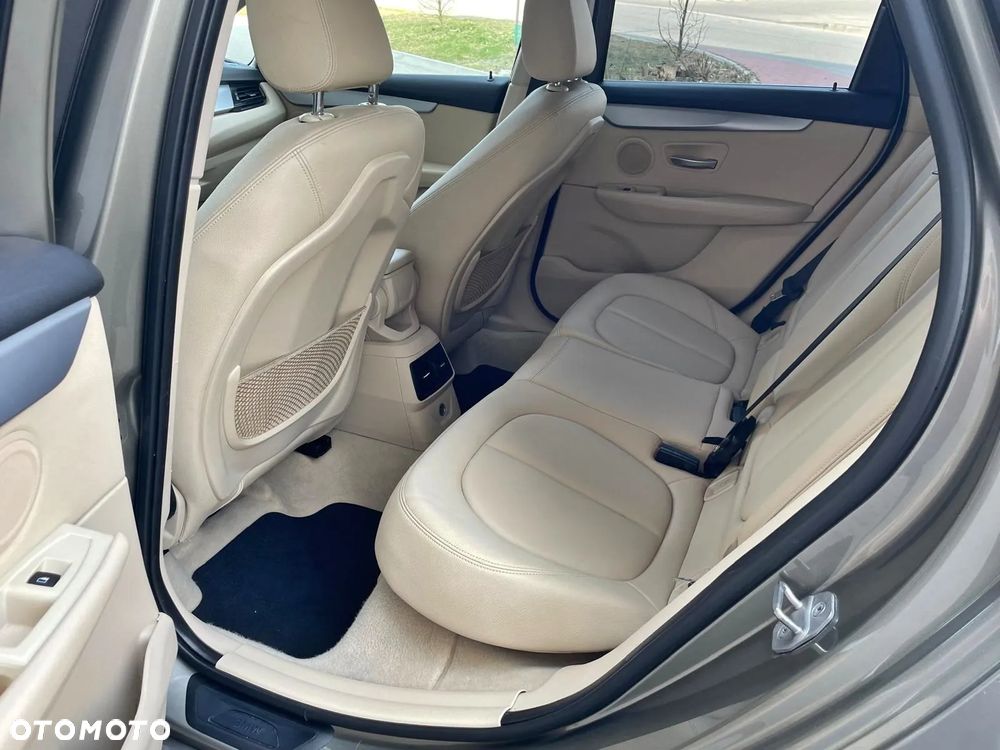 BMW Seria 2 218i Luxury Line - 23