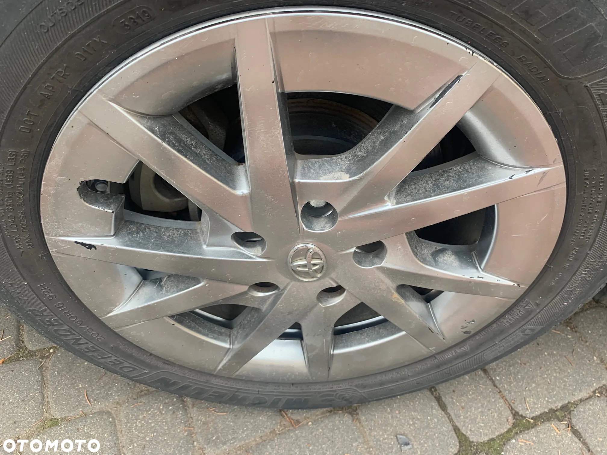 Toyota Prius+ (Hybrid) Life - 20