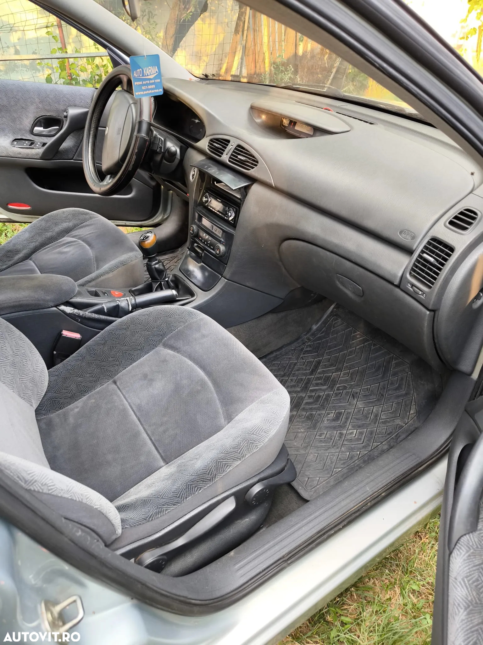 Renault Laguna - 11