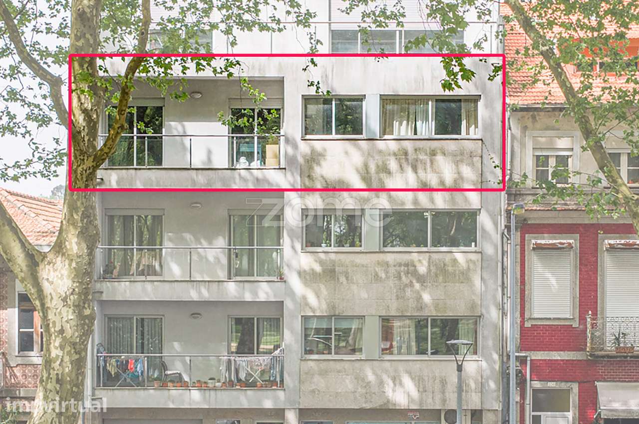 Apartamento T2 seminovo na Praça da Corujeira - Porto - Grande imagem: 3/29