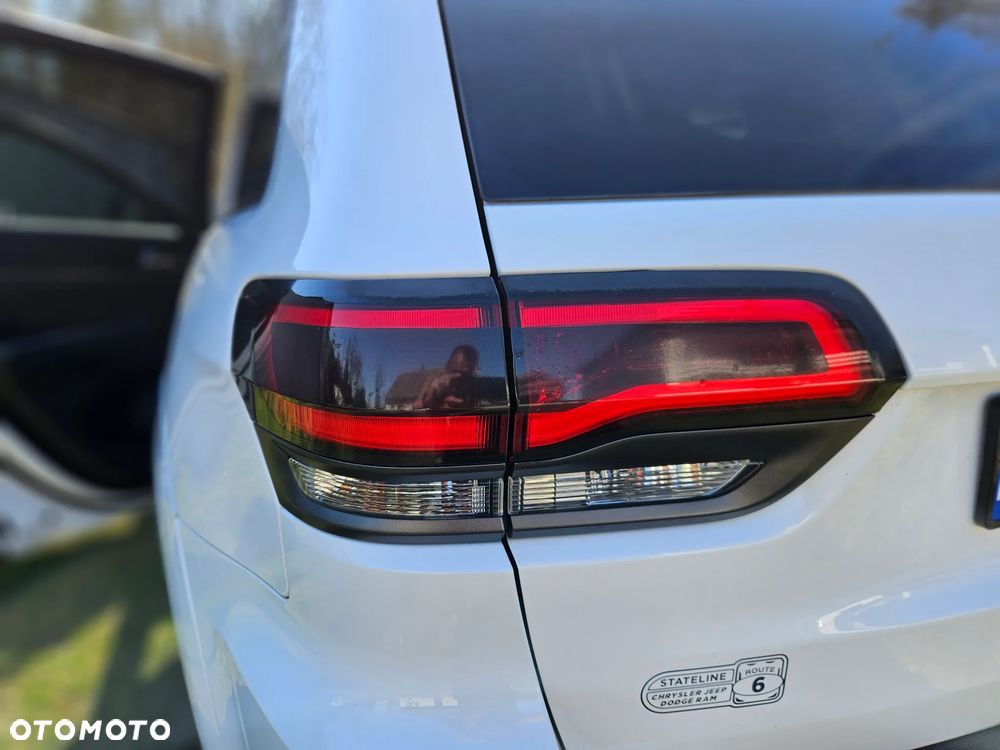 Jeep Grand Cherokee - 13