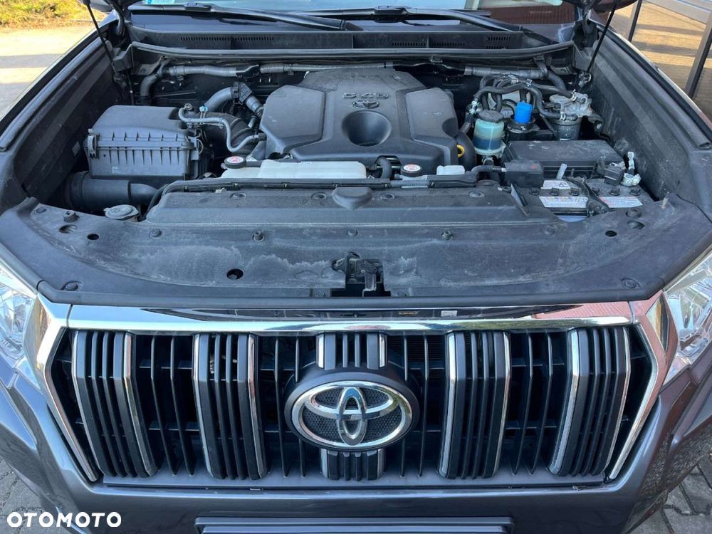 Toyota Land Cruiser - 31