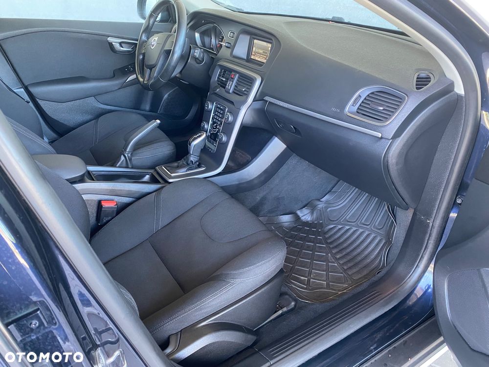 Volvo V40 Cross Country T3 Drive-E Base - 17