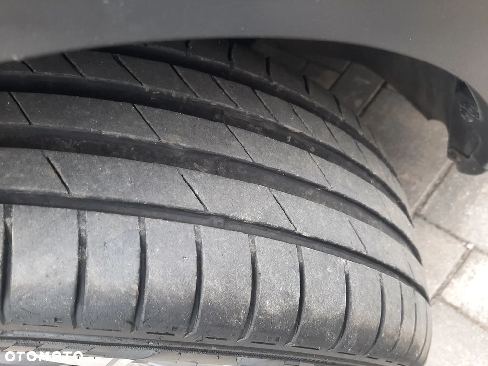 Skoda Octavia Combi 2.0 TDI 4x4 DSG Scout - 6