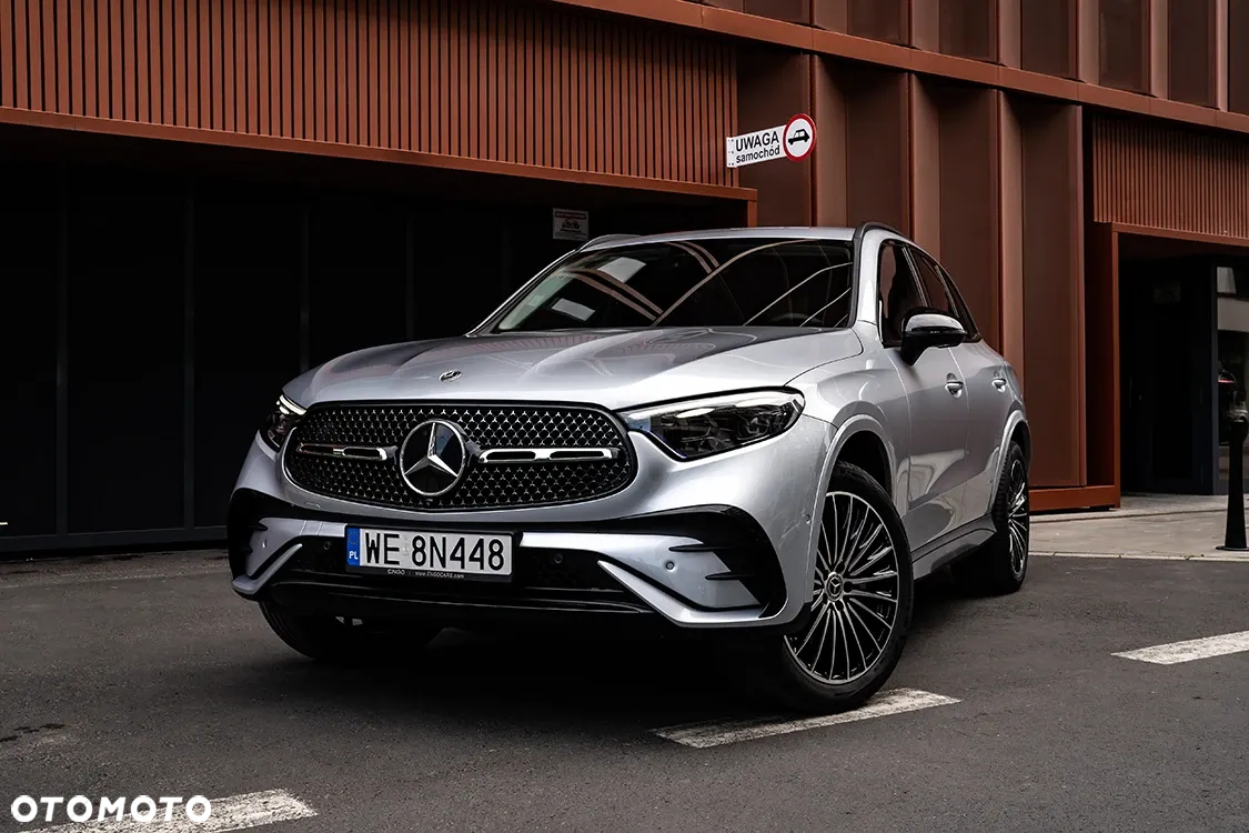Mercedes-Benz GLC 300 e 4-Matic AMG Line - 13