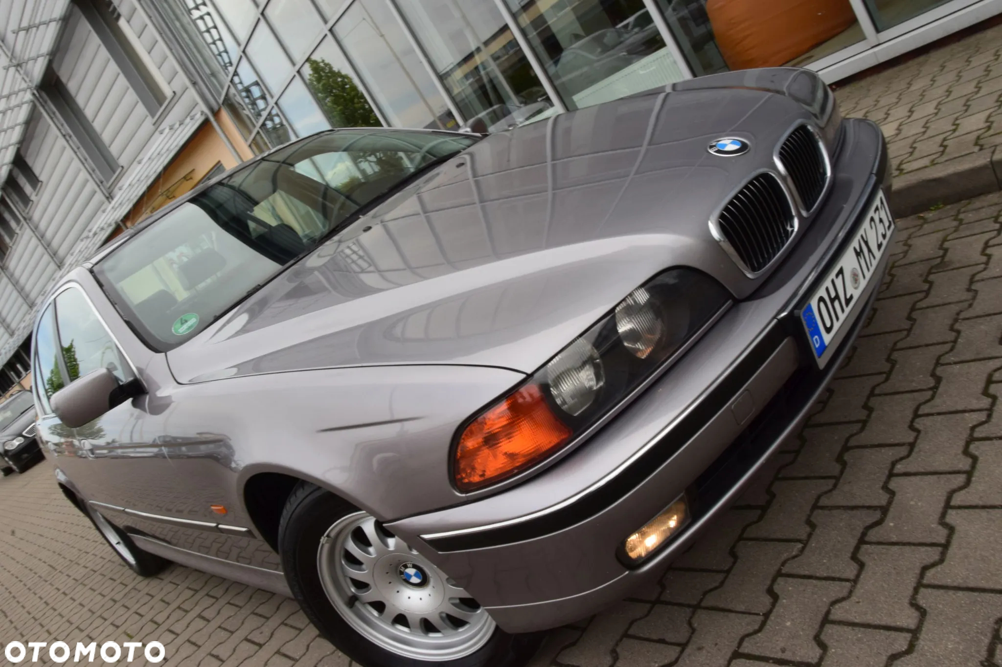 BMW Seria 5 523i - 16