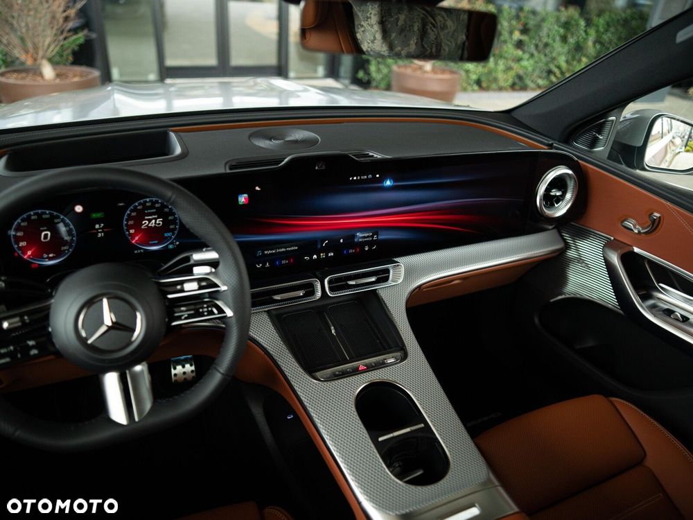 Mercedes-Benz GLC - 16