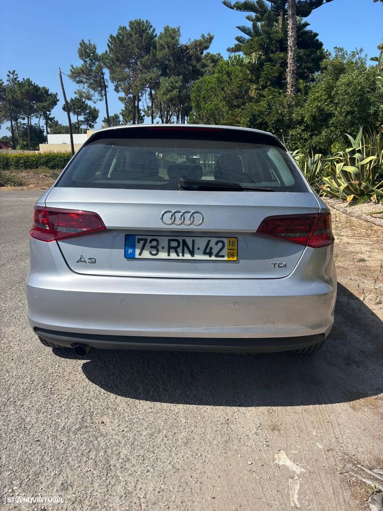 Audi A3 Sportback 1.6 TDI Advance Ultra - 5