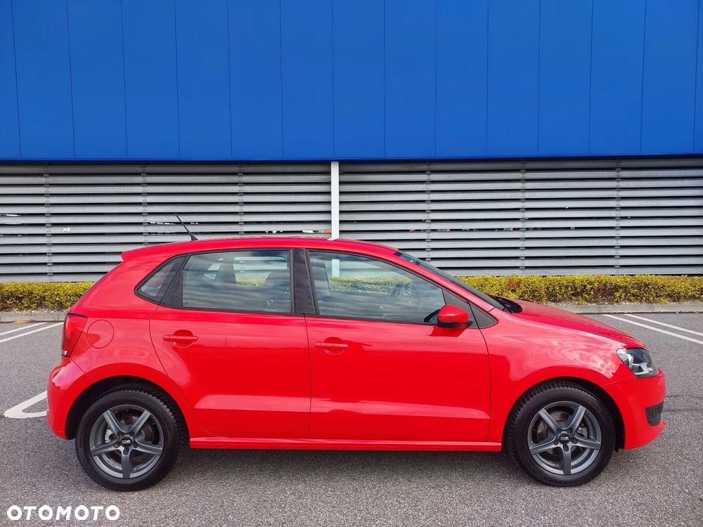 Volkswagen Polo 1.4 16V Comfortline - 9