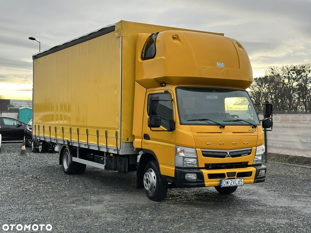 Mitsubishi Fuso Canter - 3