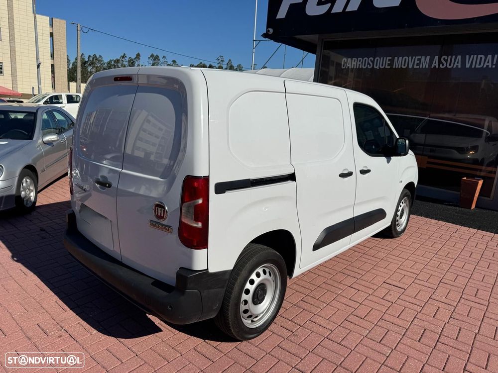Fiat Doblo Outro - 24