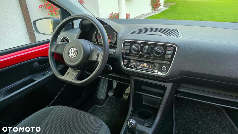 Volkswagen up! 1.0 take - 8