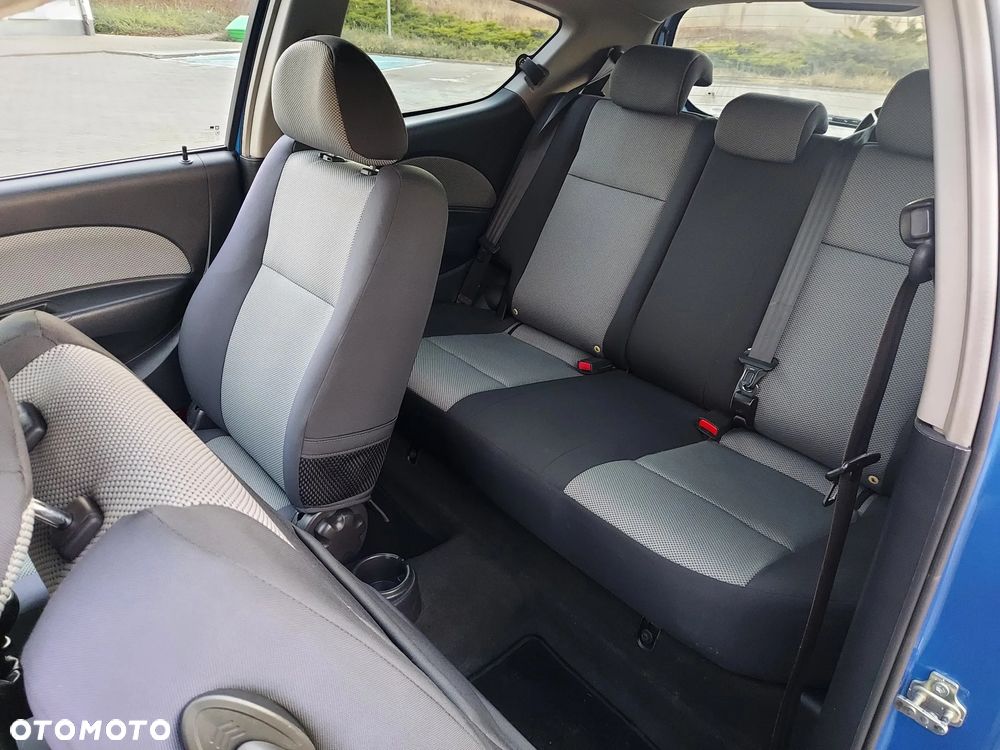 Chevrolet Aveo 1.4 16V LS - 36