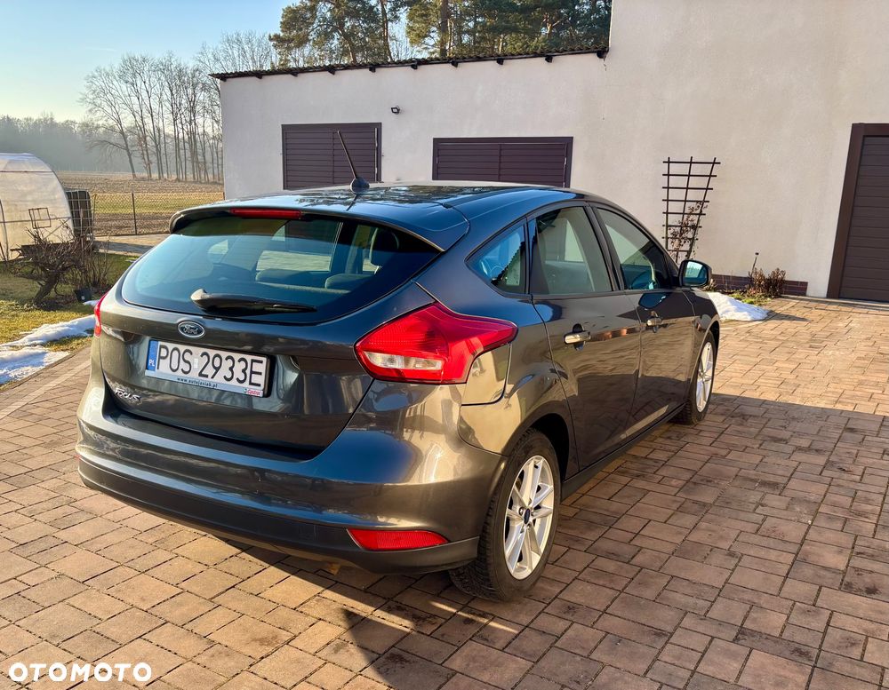 Ford Focus 1.6 Trend PowerShift - 6