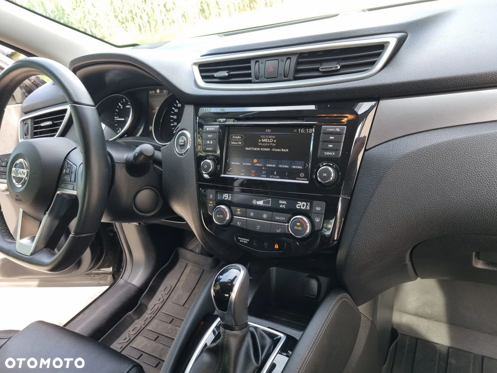 Nissan Qashqai 1.7 dCi Xtronic ALL-MODE 4x4i TEKNA+ - 20