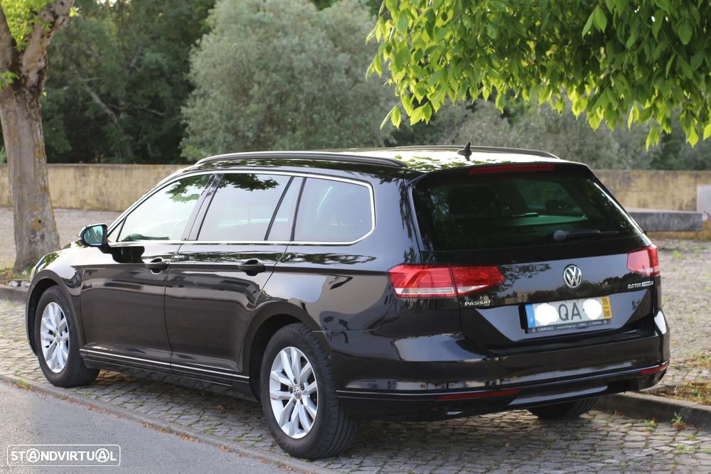 VW Passat Variant 2.0 TDI Confortline - 11