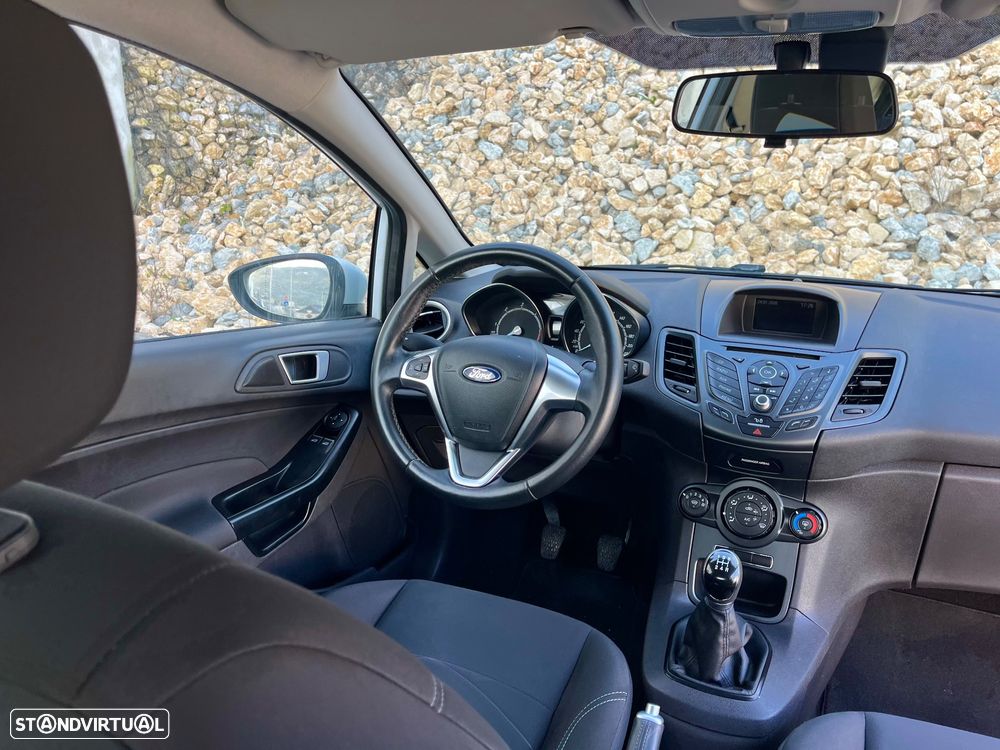 Ford Fiesta 1.5 TDCi STLine - 6