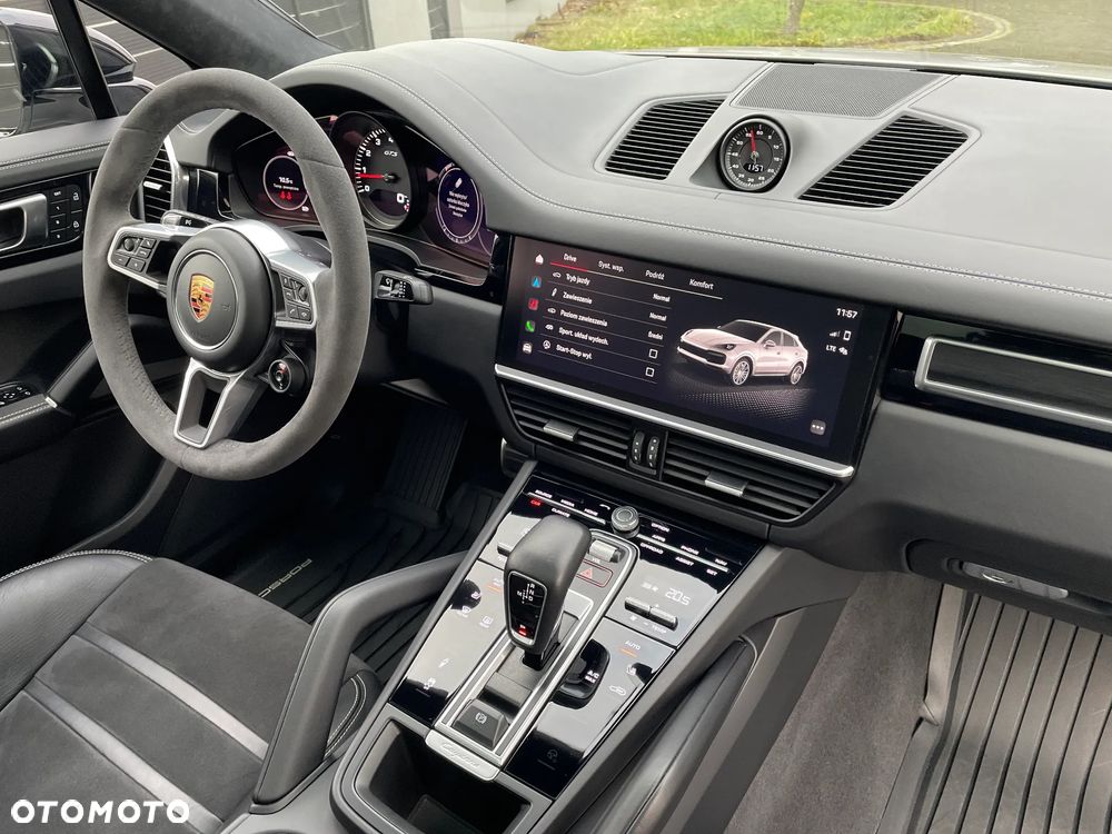 Porsche Cayenne - 17