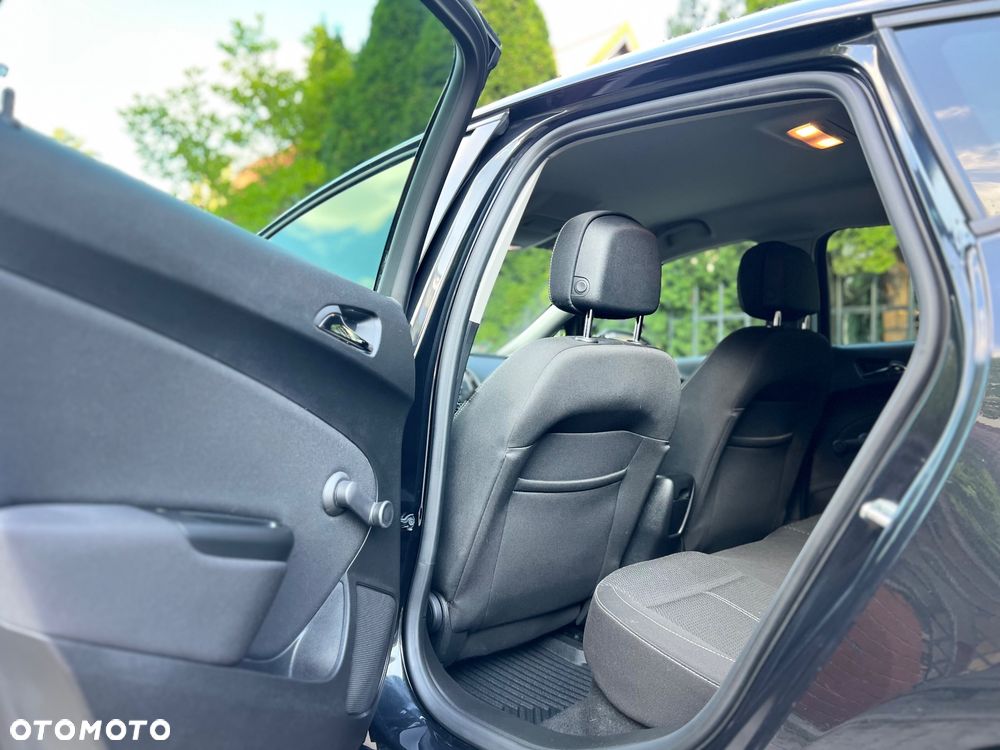 Opel Astra 1.4 Turbo Innovation - 18
