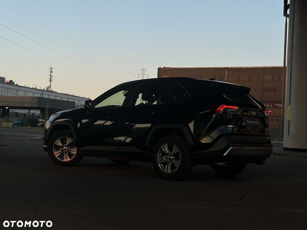 Toyota RAV4 - 11