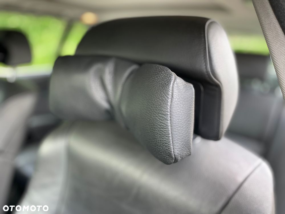BMW Seria 5 530xi - 23