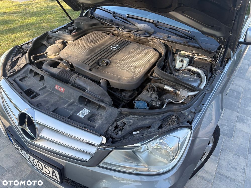 Mercedes-Benz Klasa C 200 CDI DPF BlueEFFICIENCY Special Edition - 27