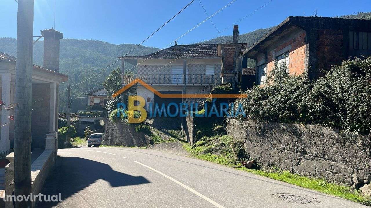Conjunto de 2 casas geminadas em Mansores - Arouca - Grande imagem: 5/18