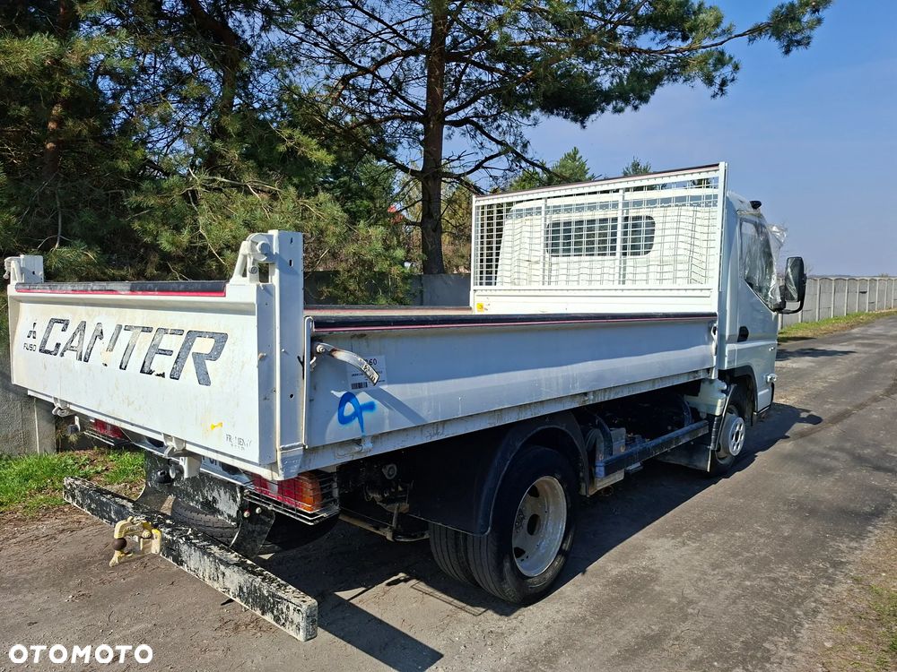Mitsubishi Fuso Canter - 5