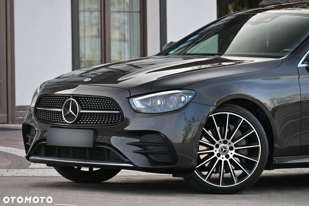 Mercedes-Benz Klasa E 220 d 9G-TRONIC AMG Line - 13