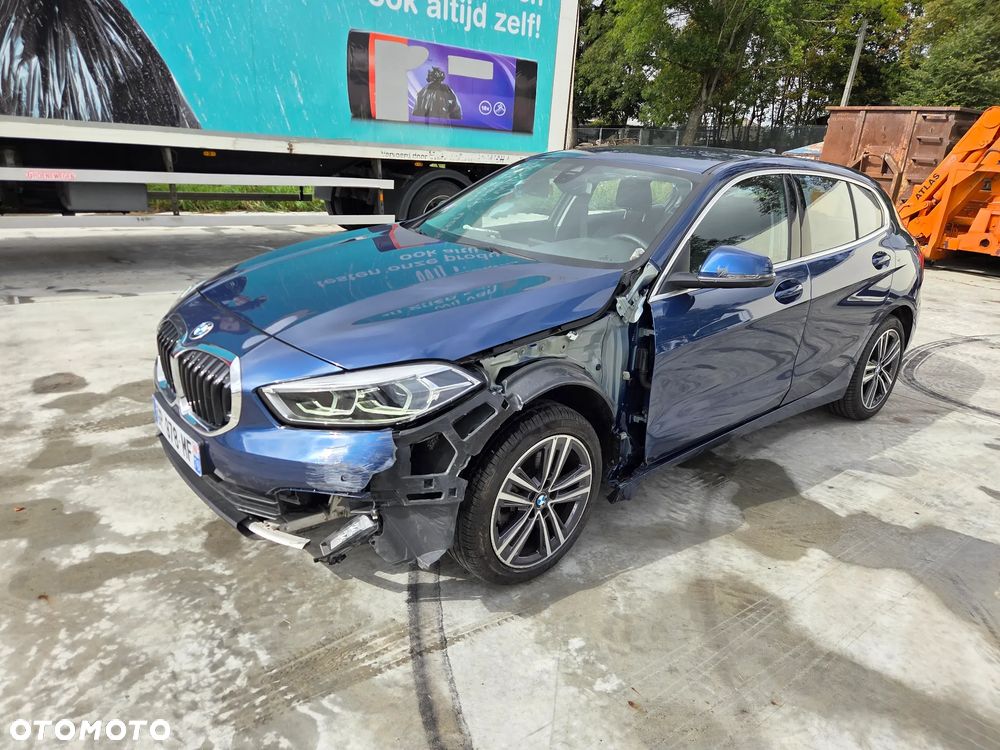 BMW Seria 1 116i - 11
