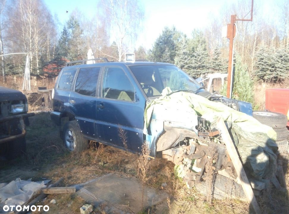 Nissan Terrano 2.7 td na części - 2