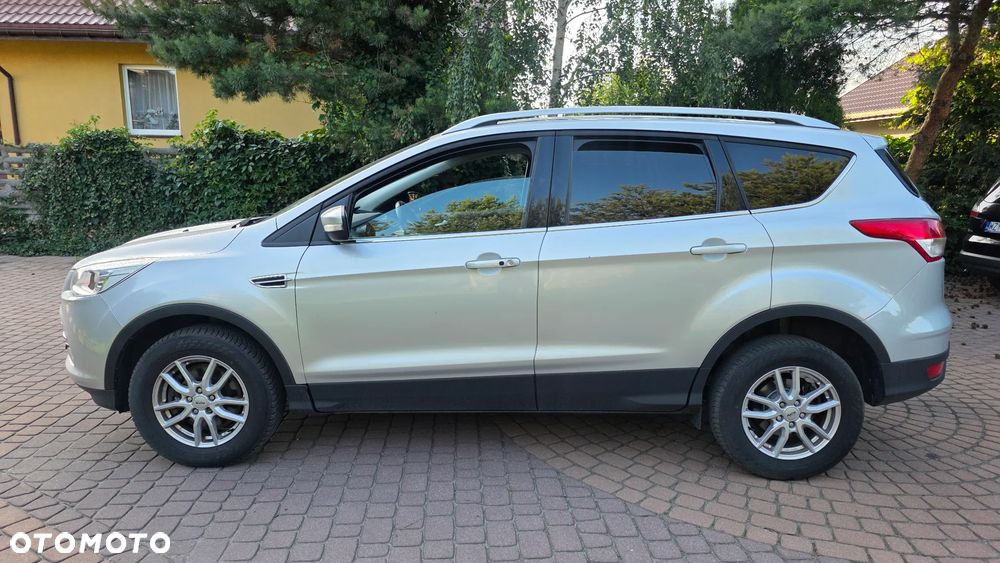 Ford Kuga 1.6 EcoBoost 4x4 Titanium - 25