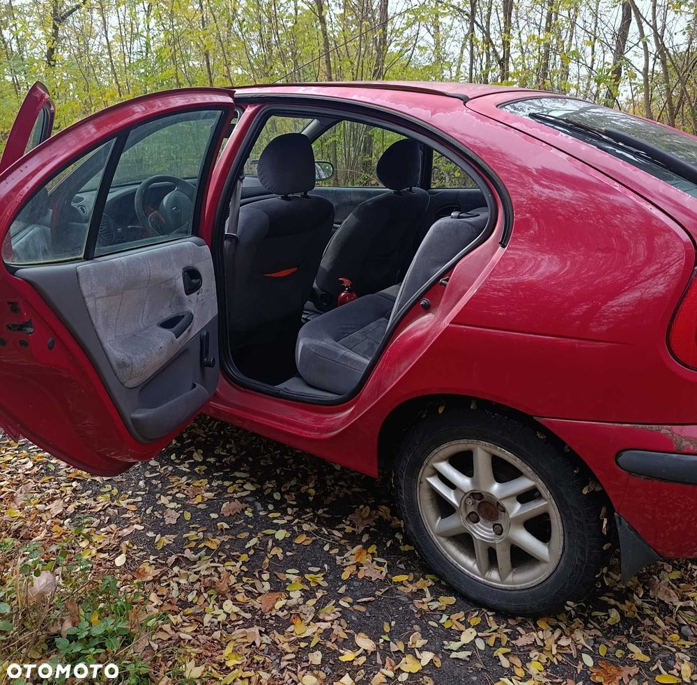 Renault Megane - 7