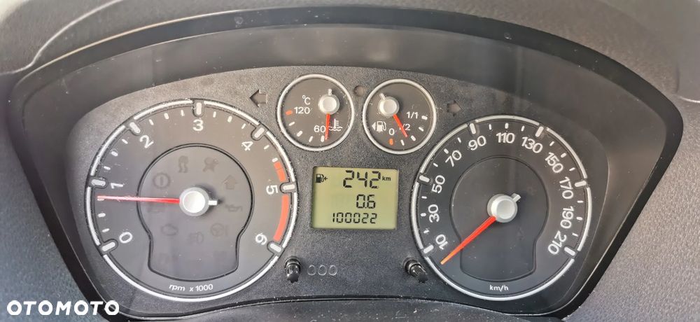 Ford Fiesta 1.4 TDCI - 22